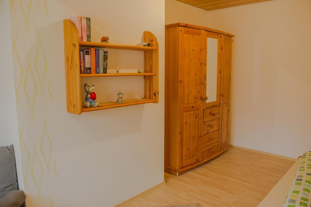 Zimmer Zur Ehemaligen Weinstube Untermberg Buitenkant foto